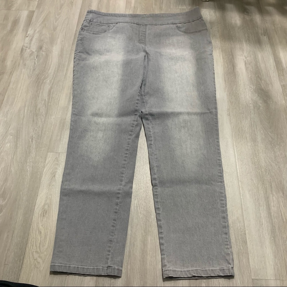 Ruby Rd. Light Gray Pull On Denim Jeans Sz 16 XL